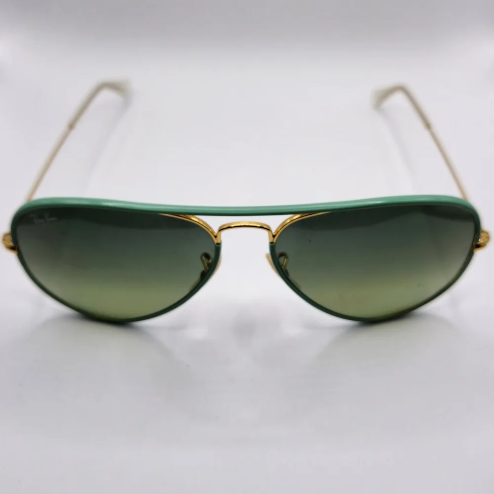Ray-Ban Green Aviator Sunglasses - Picture 3 of 9
